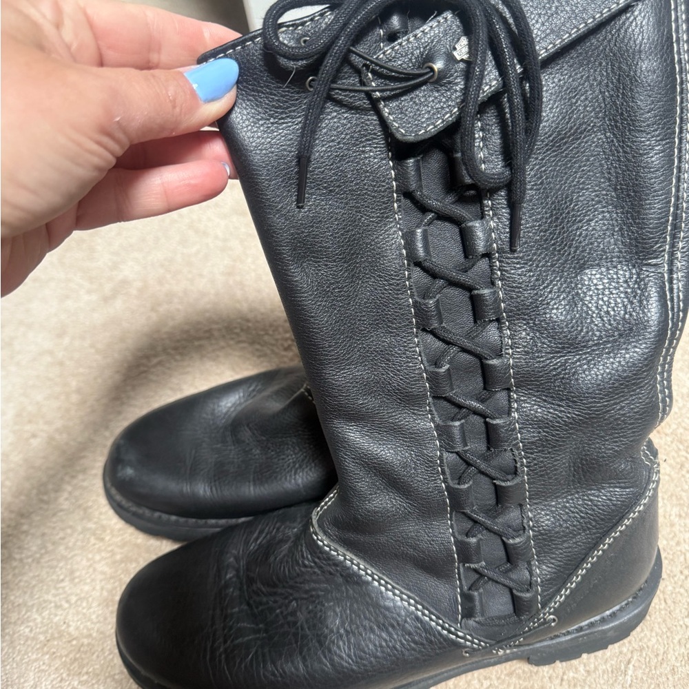Stylish Black Leather Women's Boots